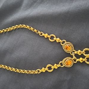Collier dorée plaquée or 40$